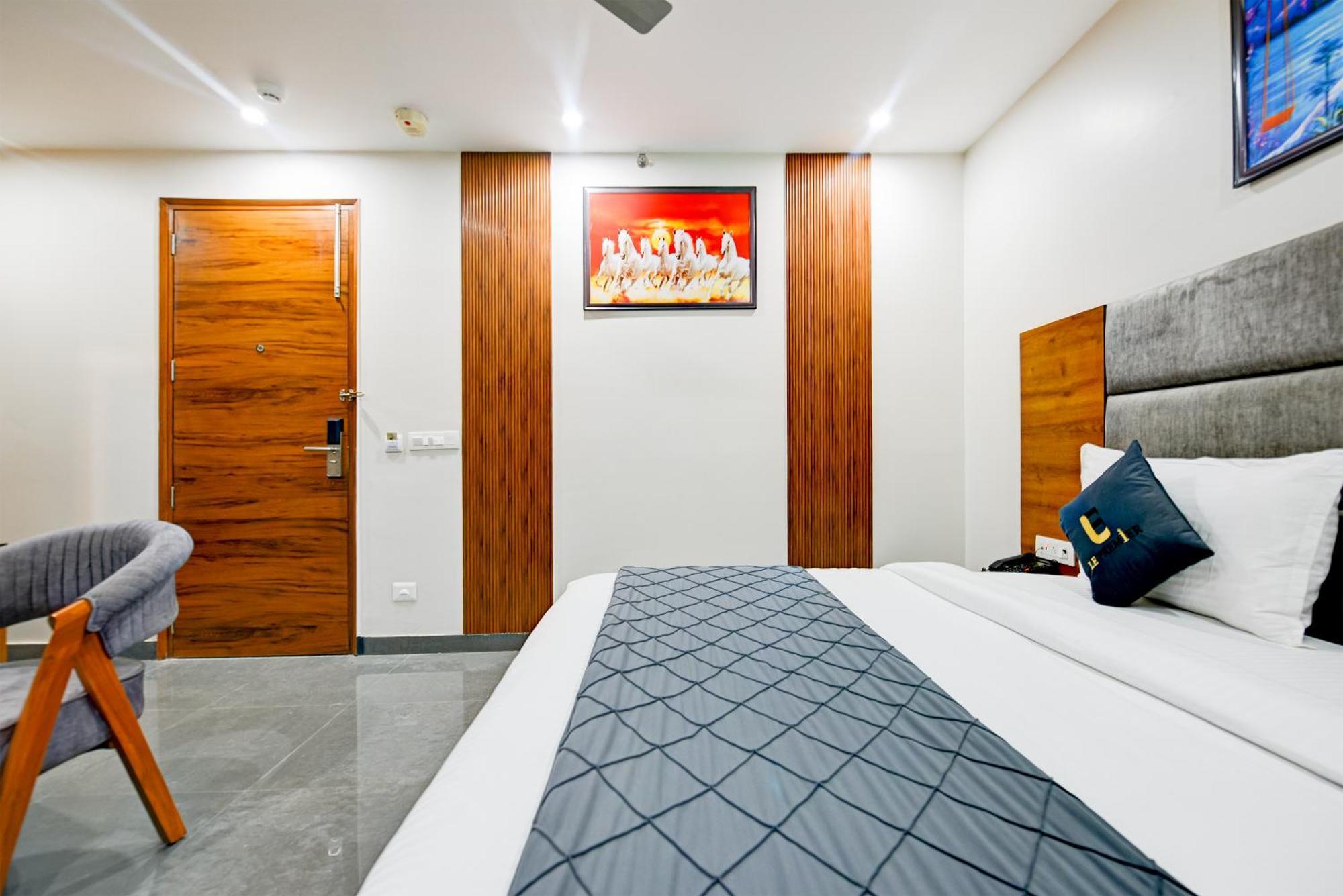 Airport Le Premier, New Delhi Hotell Eksteriør bilde