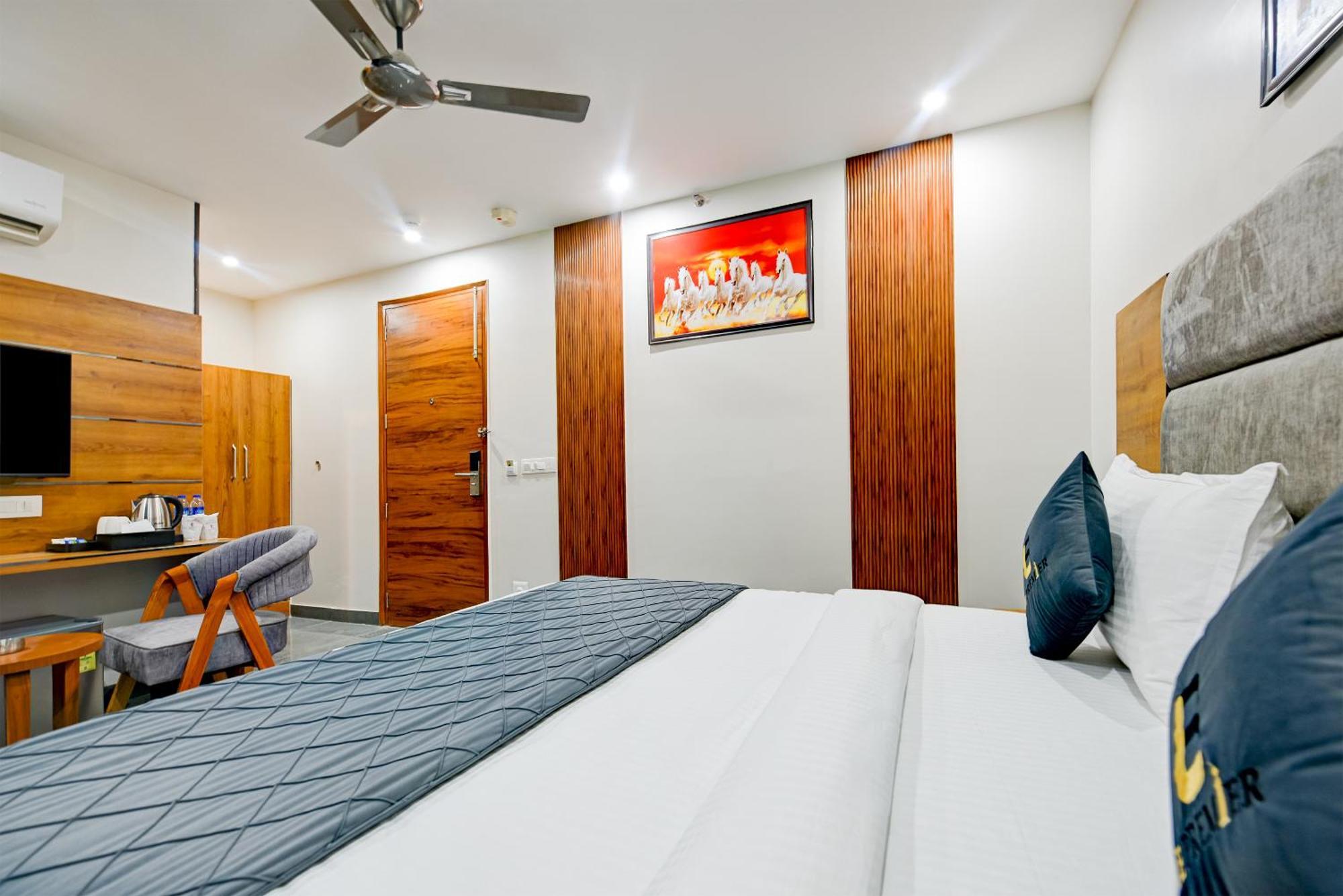Airport Le Premier, New Delhi Hotell Eksteriør bilde